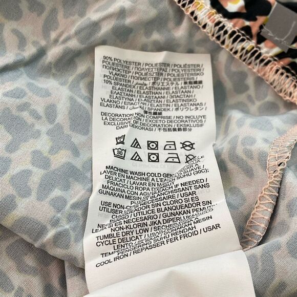 NWT Women’s Wild Party/Caviar KAT Printed Windbreaker Hurley Cropped Sz. Med - Picture 7 of 7